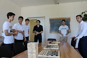 Школьники побывали в гостях у студентов