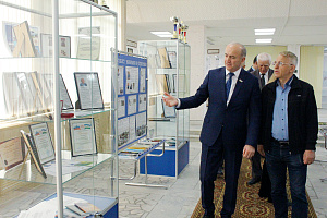 Вуз посетили коллеги из Пермского ГАТУ