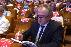 Сафарби Пшихачев принял участие в Московском экономическом форуме