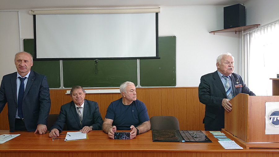 На торгово-технологическом факультете прошла встреча на тему гражданско-патриотического воспитания