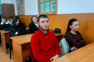 Управление МВД России «Нальчик» продолжает информационную кампанию «Клади трубку!» 