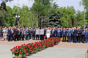 Почтили память героев