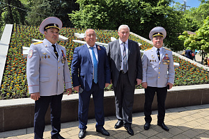 Возложение к Вечному огню