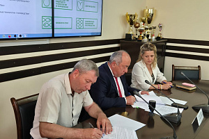 Аграрный университет подписал соглашения по формированию первых агротехклассов в республике
