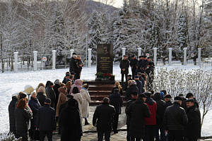 Коллектив вуза почтил память профессора Бориса Жерукова