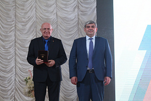 Глава КБР Казбек Коков принял участие в мероприятиях, посвященных 40-летию Кабардино-Балкарского ГАУ