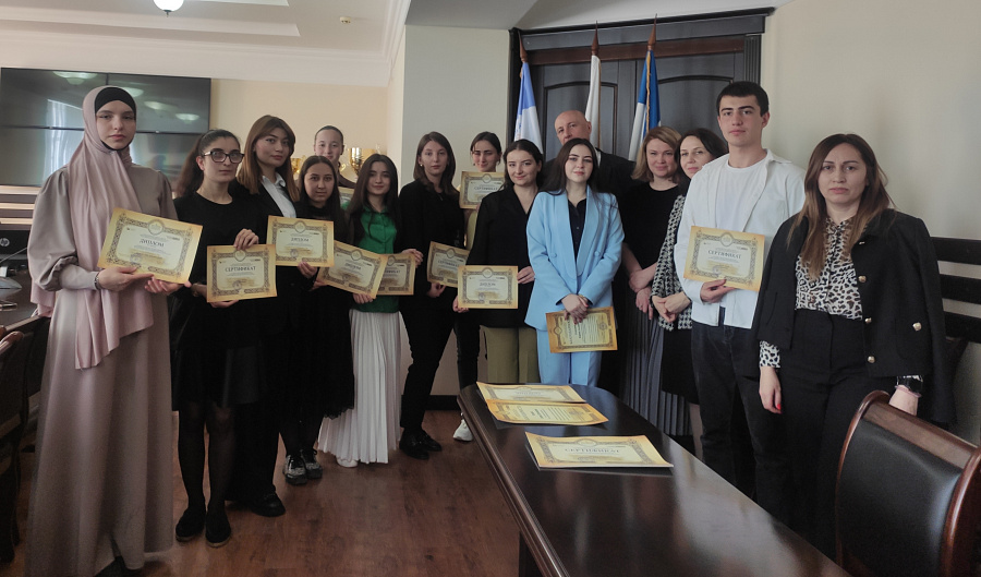 В ректорате чествовали победителей олимпиад и образовательных проектов