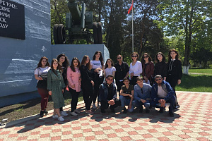 Студенты ОСПО почтили память защитников Эльхотовских ворот