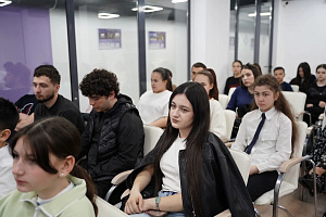 В мире театра: творческая встреча с артистом Кабардинского драматического театра