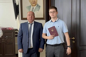 Выпускникам факультета СПО вручили дипломы
