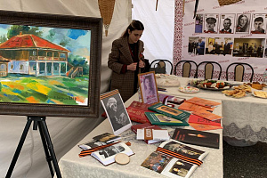 Студенты  поддержали участием фестиваль национальных культурных центров