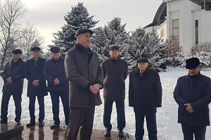 Коллектив вуза почтил память профессора Бориса Жерукова