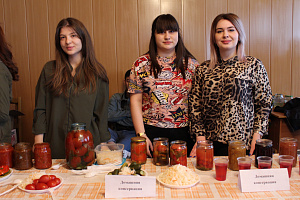 На агрономическом факультете прошла выставка продуктов здорового питания