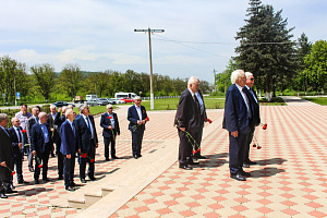 Встреча у Эльхотовских ворот