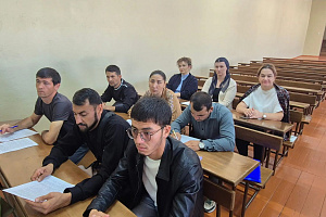 Иностранным студентам рассказали о программе переселения и миграционных правилах
