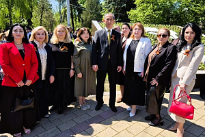Цветы к Вечному огню