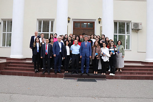 Студенты и преподаватели факультета «Экономика и управление» посетили Отделение Банка России по КБР