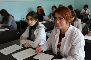 Преимущества и недостатки клонирования обсудили на английском языке